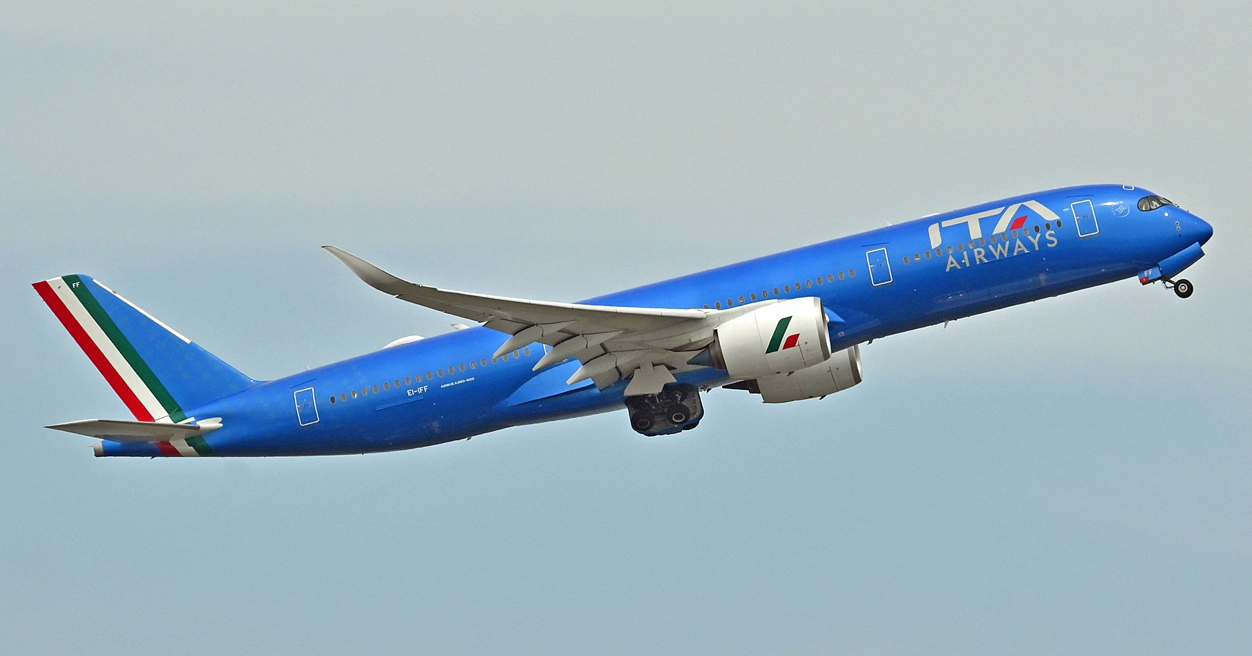 ITA Airways Baggage Policy 2026: Carry-On, Checked Bags & Fees Guide